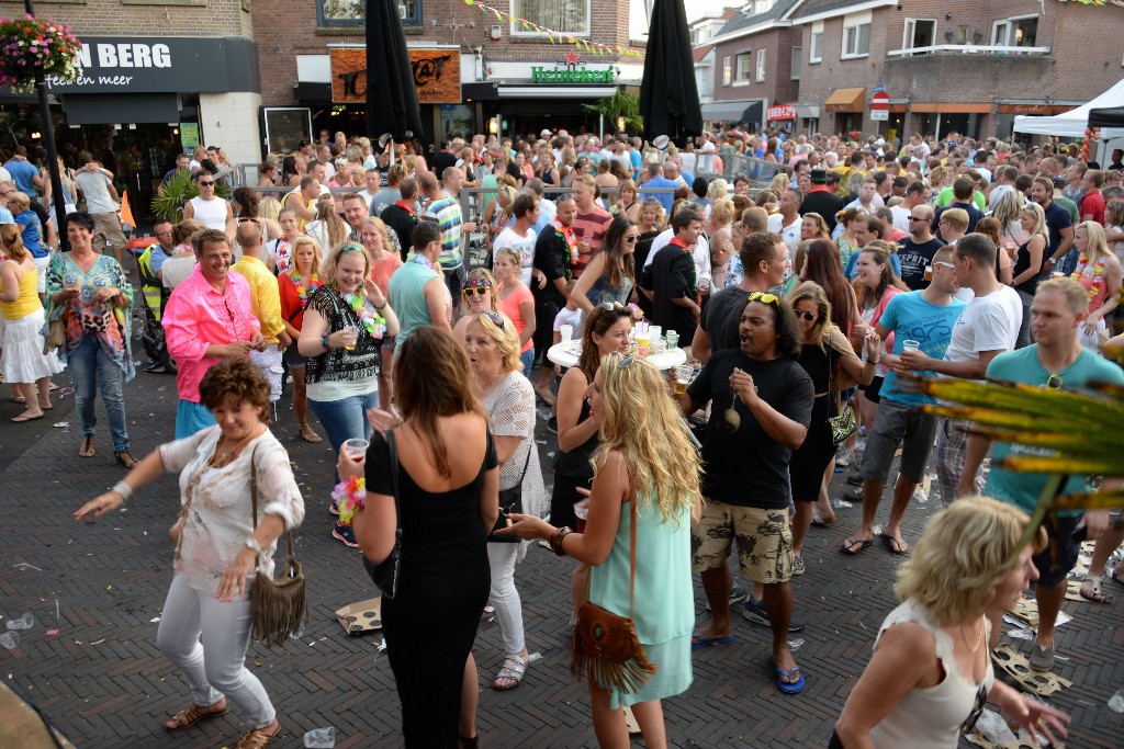 ../Images/Zomercarnaval Noordwijkerhout 364.jpg